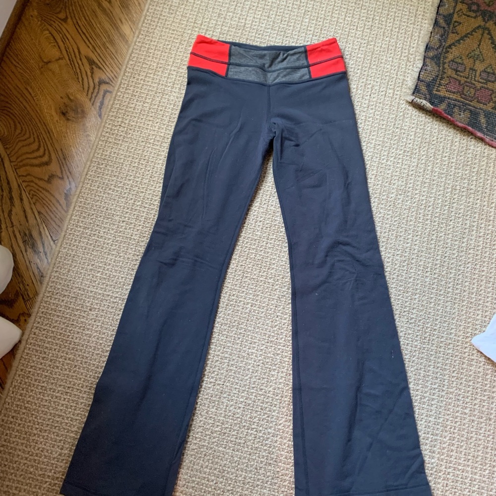 Lululemon Groove pants size 4